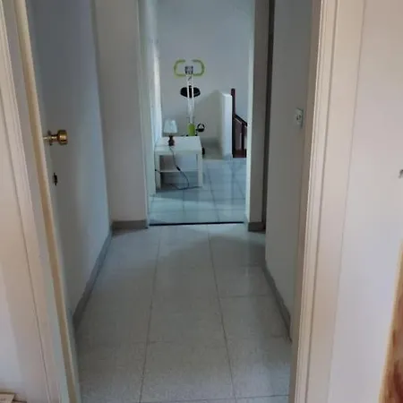 Casarinolaurinohillsonsea Apartamento Uscio